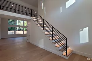 16906 NE 14th St, Bellevue, WA 98008 - Photo 2
