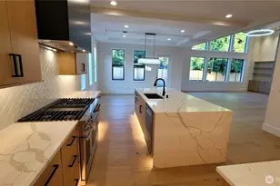 16906 NE 14th St, Bellevue, WA 98008 - Photo 14