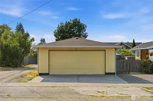 218 Evergreen St, Mount Vernon, WA 98273 - Photo 2
