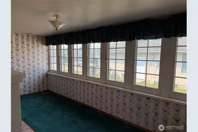 1814 Douglas Street, Mount Vernon, WA 98273 - Photo 6