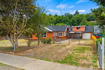 107 Eklund Avenue, Hoquiam, WA 98550 - Photo 2
