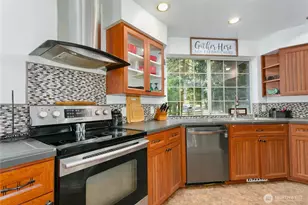 6807 345th St S, Roy, WA 98580 - Photo 14
