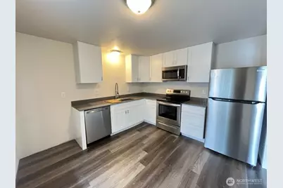 500 75th Street SE #06, Everett, WA 98203 - Photo 6