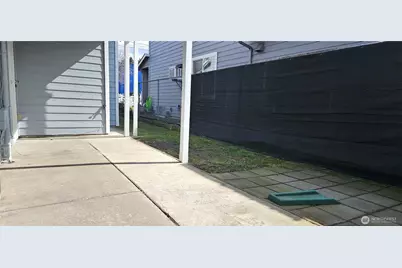 209 Factory Avenue N, Renton, WA 98057 - Photo 20