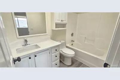 209 Factory Avenue N, Renton, WA 98057 - Photo 10