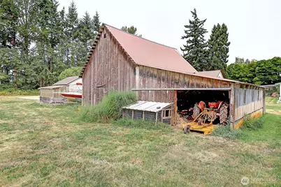 7212 Pioneer Hwy, Stanwood, WA 98292 - Photo 10