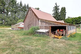 7212 Pioneer Hwy, Stanwood, WA 98292 - Photo 10