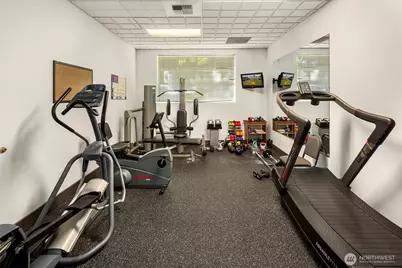 1000 Aurora Avenue N #311, Seattle, WA 98109 - Photo 22