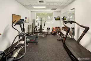 1000 Aurora Ave N, Seattle, WA 98109 - Photo 22