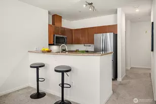 1000 Aurora Ave N, Seattle, WA 98109 - Photo 8