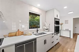 20921 W Richmond Rd, Bothell, WA 98021 - Photo 14