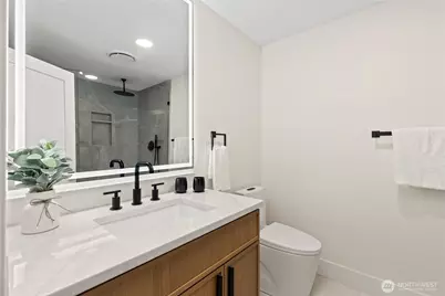 20921 W Richmond Road, Bothell, WA 98021 - Photo 26