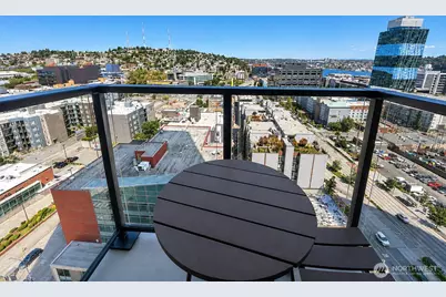 2510 6th Avenue #1601, Seattle, WA 98121 - Photo 10