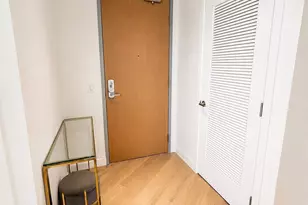 2510 6th Ave, Seattle, WA 98121 - Photo 2