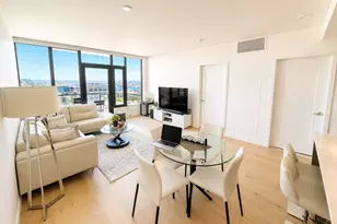 2510 6th Ave, Seattle, WA 98121 - Photo 4
