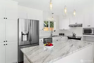 2011 145th Ave SE, Bellevue, WA 98007 - Photo 6