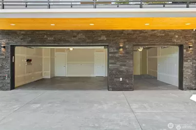 16831 84th Lane NE, Kenmore, WA 98028 - Photo 32