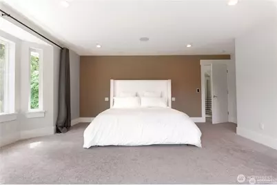 16831 84th Lane NE, Kenmore, WA 98028 - Photo 14