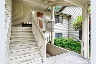 1112 Bellefield Park Lane, Bellevue, WA 98004 - Photo 2