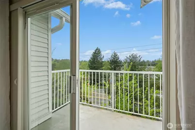 7111 134th Court SE #D3, Newcastle, WA 98059 - Photo 12