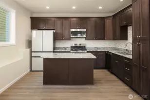 2117 SW 103rd Pl, Seattle, WA 98146 - Photo 14