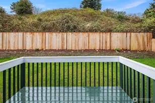 2117 SW 103rd Pl, Seattle, WA 98146 - Photo 32