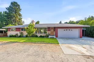 567 Dayton Ave, East Wenatchee, WA 98802 - Photo 2