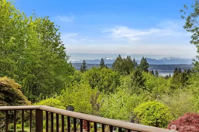 144 NE Clearview Lane, Bremerton, WA 98310 - Photo 2
