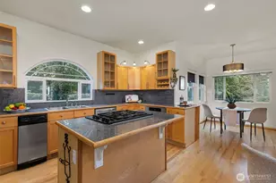 144 NE Clearview Ln, Bremerton, WA 98310 - Photo 14