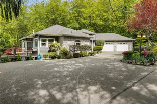 144 NE Clearview Ln, Bremerton, WA 98310 - Photo 8