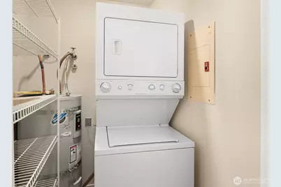 10329 Meridian Avenue N #202, Seattle, WA 98133 - Photo 16