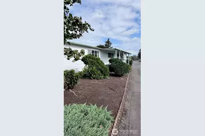 3010 35th Avenue Ct E #23, Tacoma, WA 98443 - Photo 10