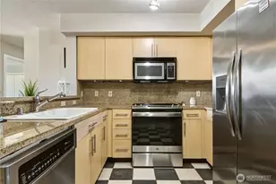 1100 106th Ave NE, Bellevue, WA 98004 - Photo 8