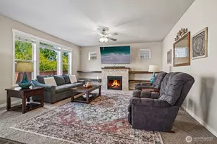 16237 76th Ave Ct E, Puyallup, WA 98375 - Photo 12