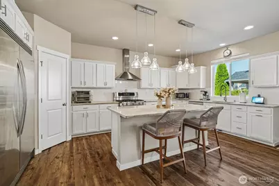 16237 76th Avenue Court E, Puyallup, WA 98375 - Photo 6