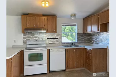 23811 101st Avenue E #16, Graham, WA 98338 - Photo 2