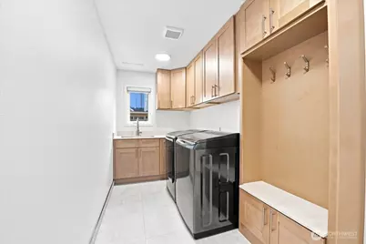 7525 120th Place SE, Newcastle, WA 98056 - Photo 28