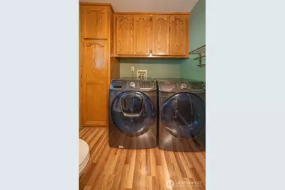 704 105th Place SE, Everett, WA 98208 - Photo 8