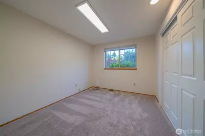 704 105th Place SE, Everett, WA 98208 - Photo 10