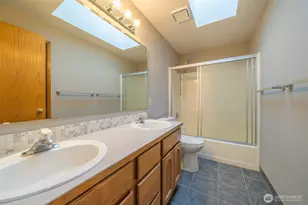 704 105th Pl SE, Everett, WA 98208 - Photo 12