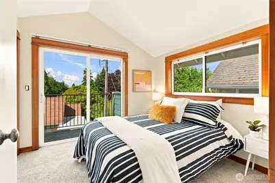9243 35th Ave SW #A, Seattle, WA 98126 - Photo 18