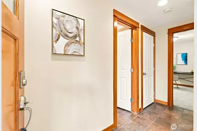 9243 35th Ave SW #A, Seattle, WA 98126 - Photo 4
