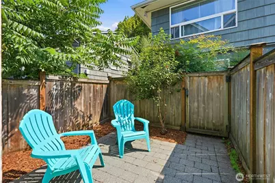 9243 35th Ave SW #A, Seattle, WA 98126 - Photo 22