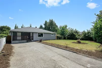 256 Douglas Street, Longview, WA 98632 - Photo 2