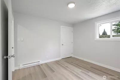 256 Douglas Street, Longview, WA 98632 - Photo 34