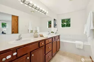 1447 NE 166th Ct, Shoreline, WA 98155 - Photo 18