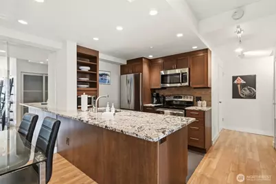1415 2nd Avenue #2106, Seattle, WA 98101 - Photo 4