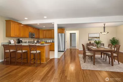 10217 148th Avenue SE, Renton, WA 98059 - Photo 2