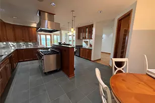 7275 N Mercer Way, Mercer Island, WA 98040 - Photo 24