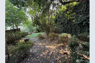 7275 N Mercer Way, Mercer Island, WA 98040 - Photo 34